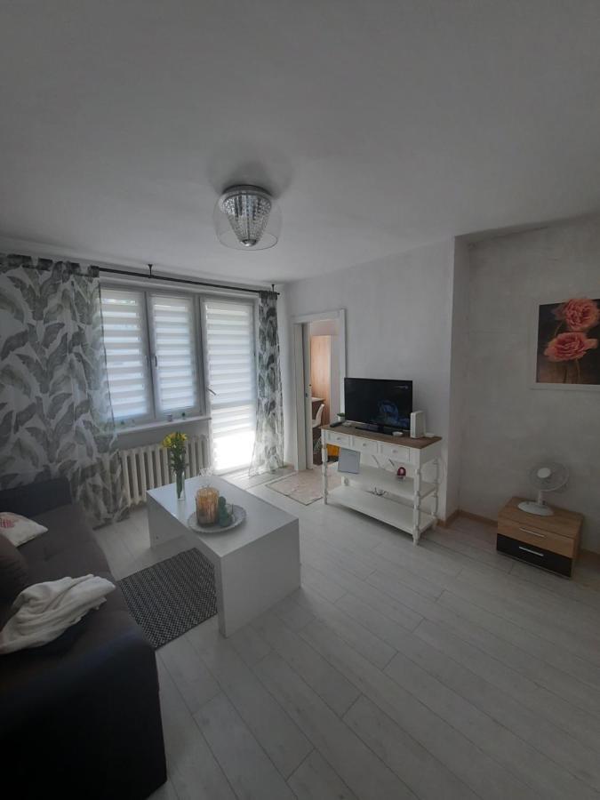 شقة Apartament Zorzy Przy Instytucie Kardiologii Anin وارسو المظهر الخارجي الصورة