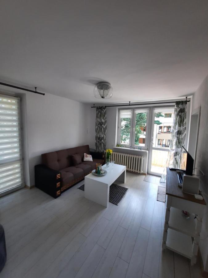 شقة Apartament Zorzy Przy Instytucie Kardiologii Anin وارسو المظهر الخارجي الصورة